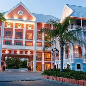 Pelican Bay Отель